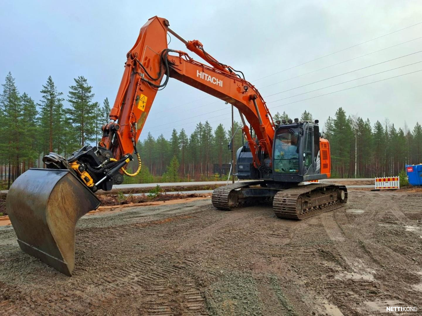 Hitachi ZX225 USLC-5B