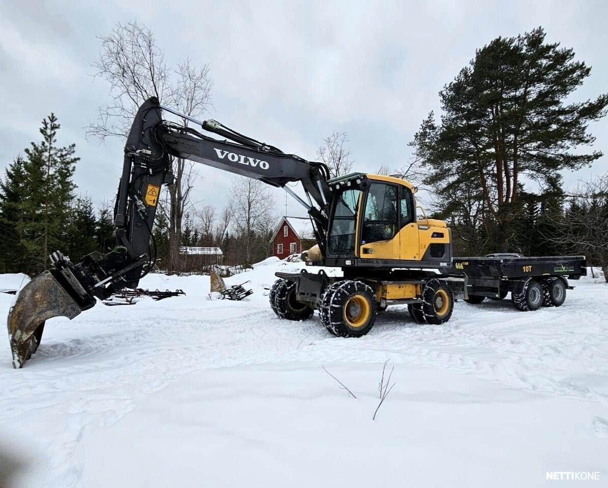 Volvo EW140D varusteilla ja ERT-perävaunulla